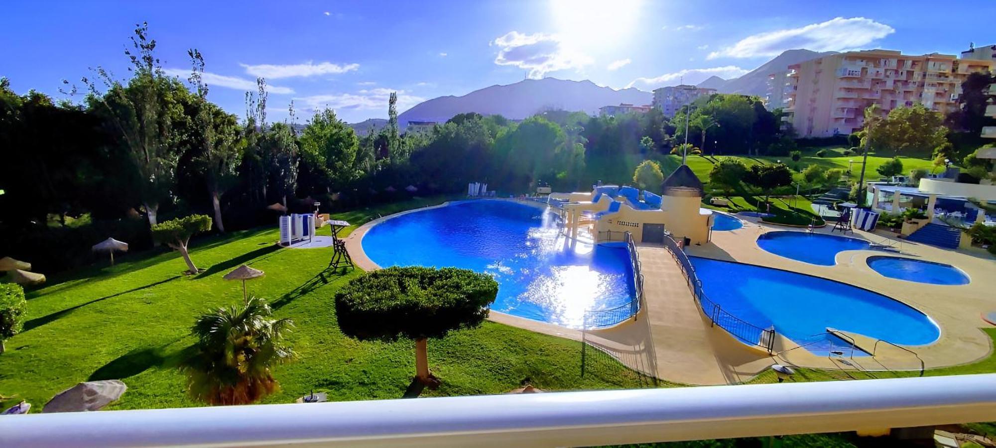 Luxury Suites Minerva Beach Бенальмадена Экстерьер фото