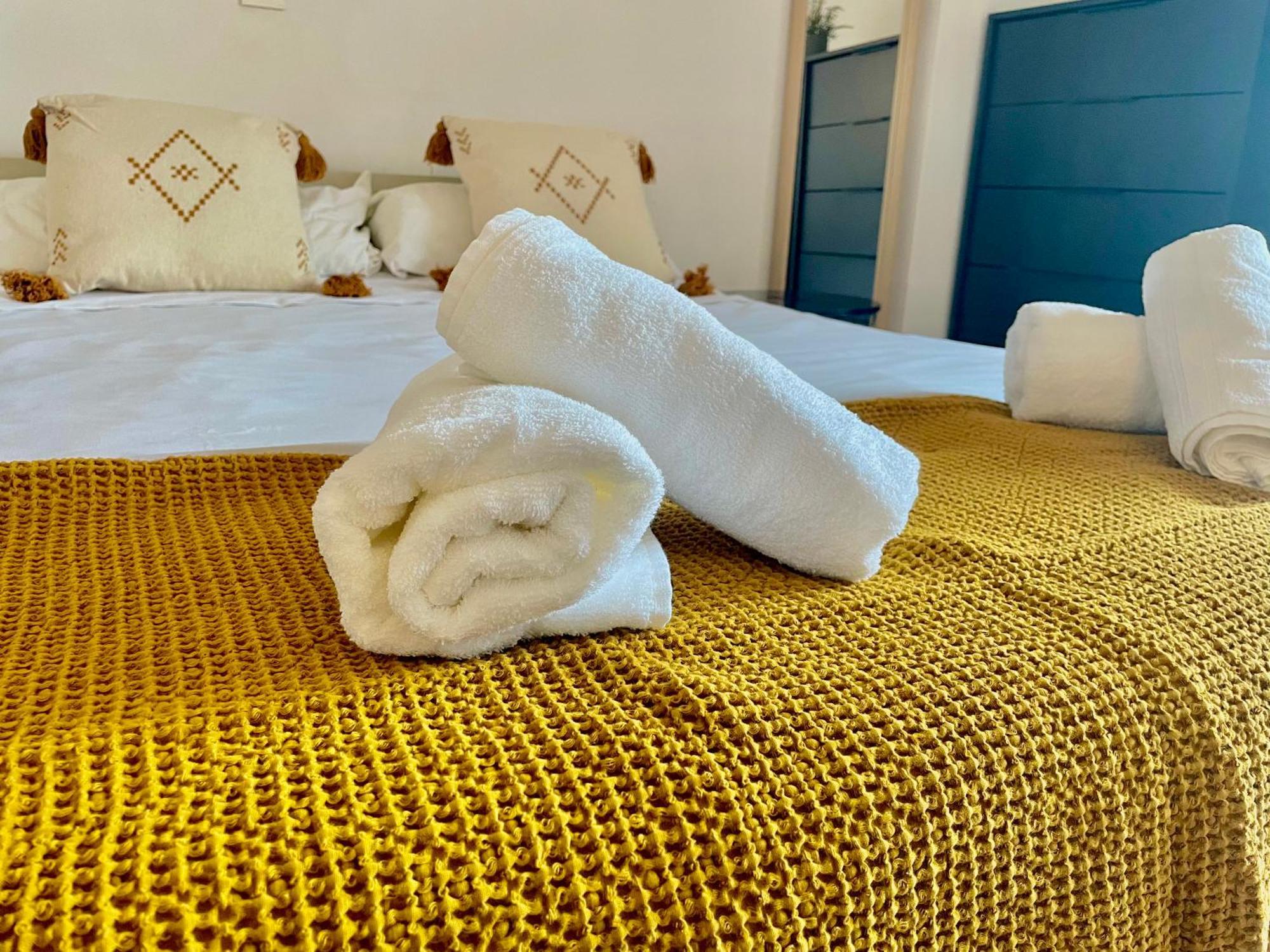 Luxury Suites Minerva Beach Бенальмадена Экстерьер фото